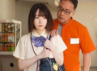 Quản lý đương đầu với em gái ăn cắp vặt trong cửa hàng